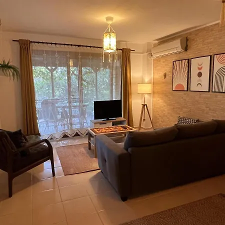 Hotel Chic With Terrace And Rooftop In Izmir